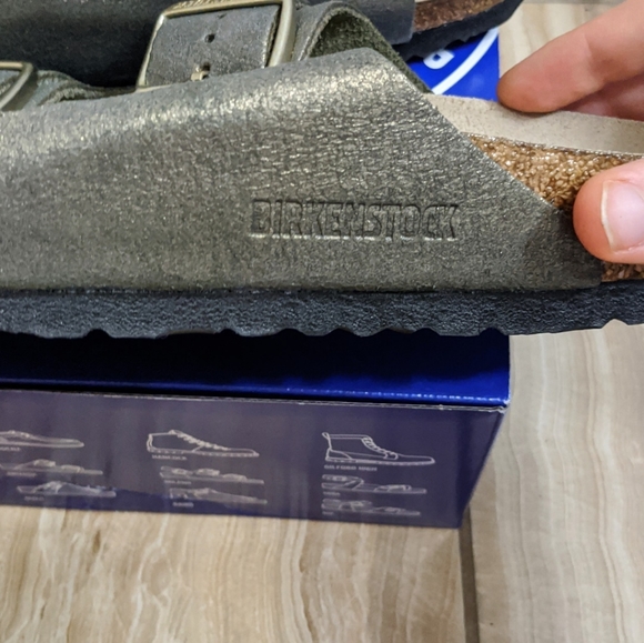 Birkenstock Arizona Slide Gold sandal - Picture 9 of 9